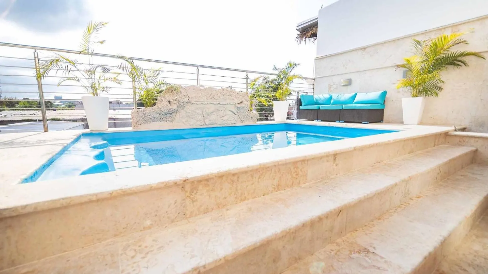4Br Penthouse With Rooftop Pool In Sosua Strip 0*,  Dominicaanse Republiek