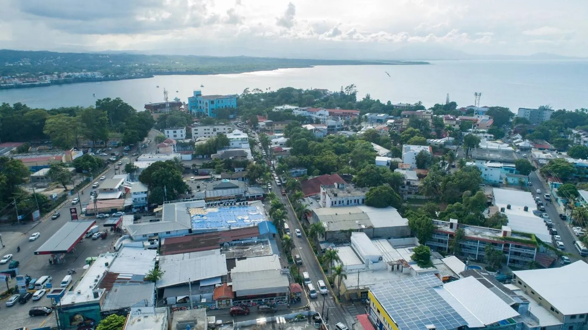 Lägenhet 4Br Penthouse With Rooftop Pool In Sosua Strip